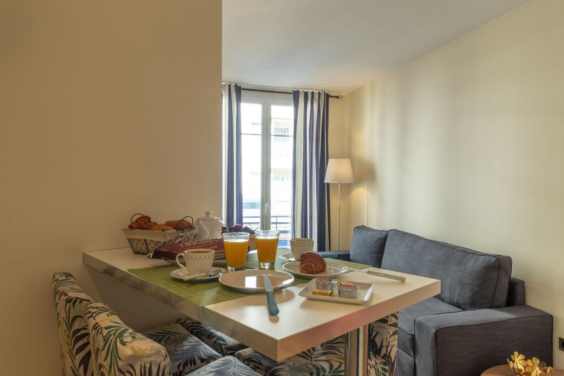 100m From The Sea Appartamento Nizza